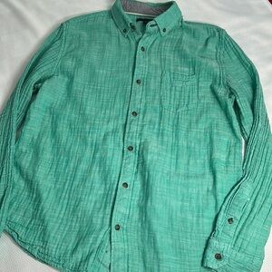 Men’s Aeropostale gauzy button down shirt